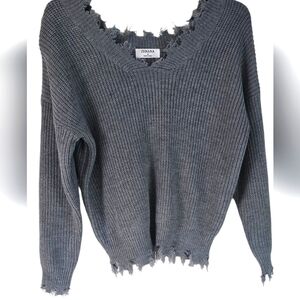 NWOT Zenana Outfitters Charcoal V-Neck Sweater Size S
